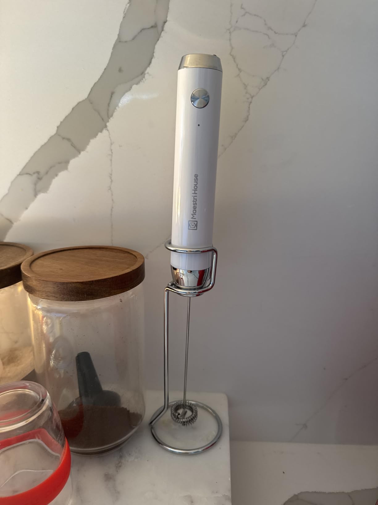 Maestri House LunaFro Rechargeable Milk Frother, Stand & 2 Detachable Whisk customer photo 2