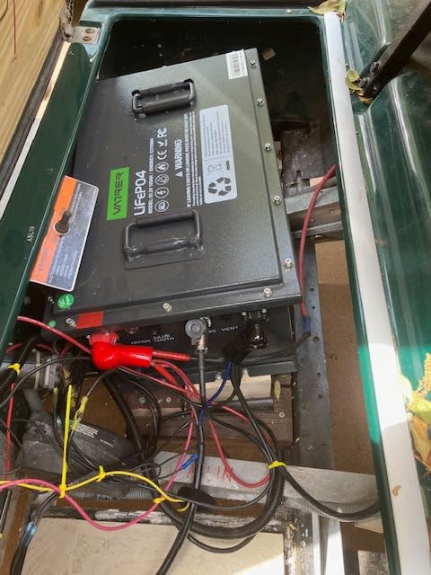 VATRER POWER 48V 105Ah Lithium Golf Cart Battery, UL2271 Listed | Built-in 200A Smart BMS, Touch Monitor & APP, 4000+ Cycles, Max 10.24kW Output Lithium Replacement Battery for Golf Carts customer photo 1