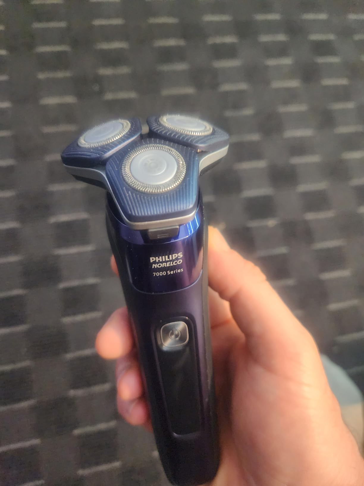 Philips Norelco 7800 Electric Shaver, Black | 45 SteelPrecision Blades, SenseIQ Technology, Nano SkinGlide coating, 360° Flexible Heads, Charging Stand, S7885/85 customer photo 1