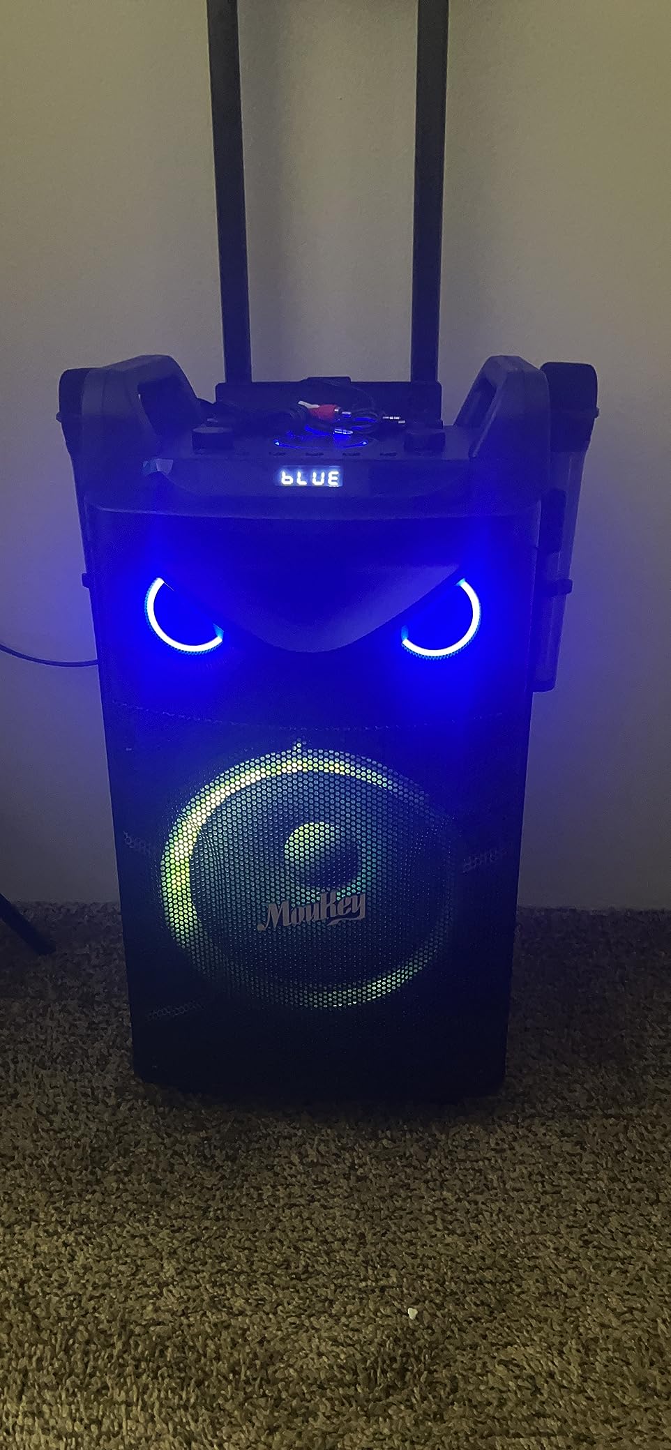Moukey Karaoke Machine, 10
