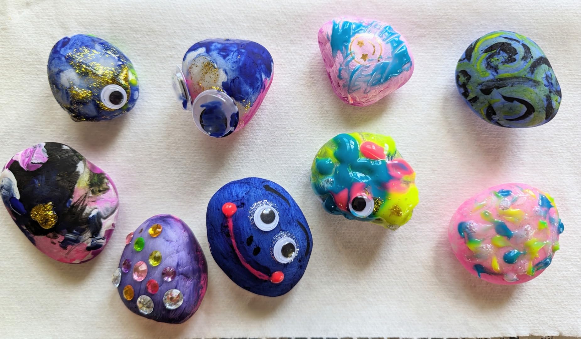 Dan&Darci Kids Rock Painting Kit - Glow in The Dark - Gifts Arts & Crafts for Boys and Girls Ages 6-12 - Craft Activities Kits - Creative Art Toys for 6, 7, 8, 9, 10, 11 & 12 Year Old Kid customer photo 1