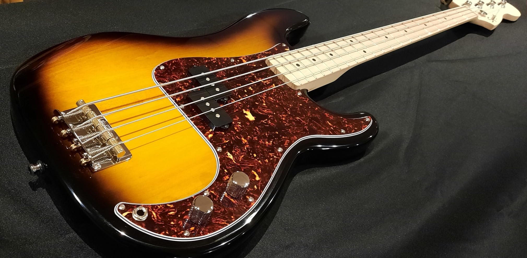 Squier Squier Sonic Precision Bass, California Blue, Maple Fingerboard customer photo 2