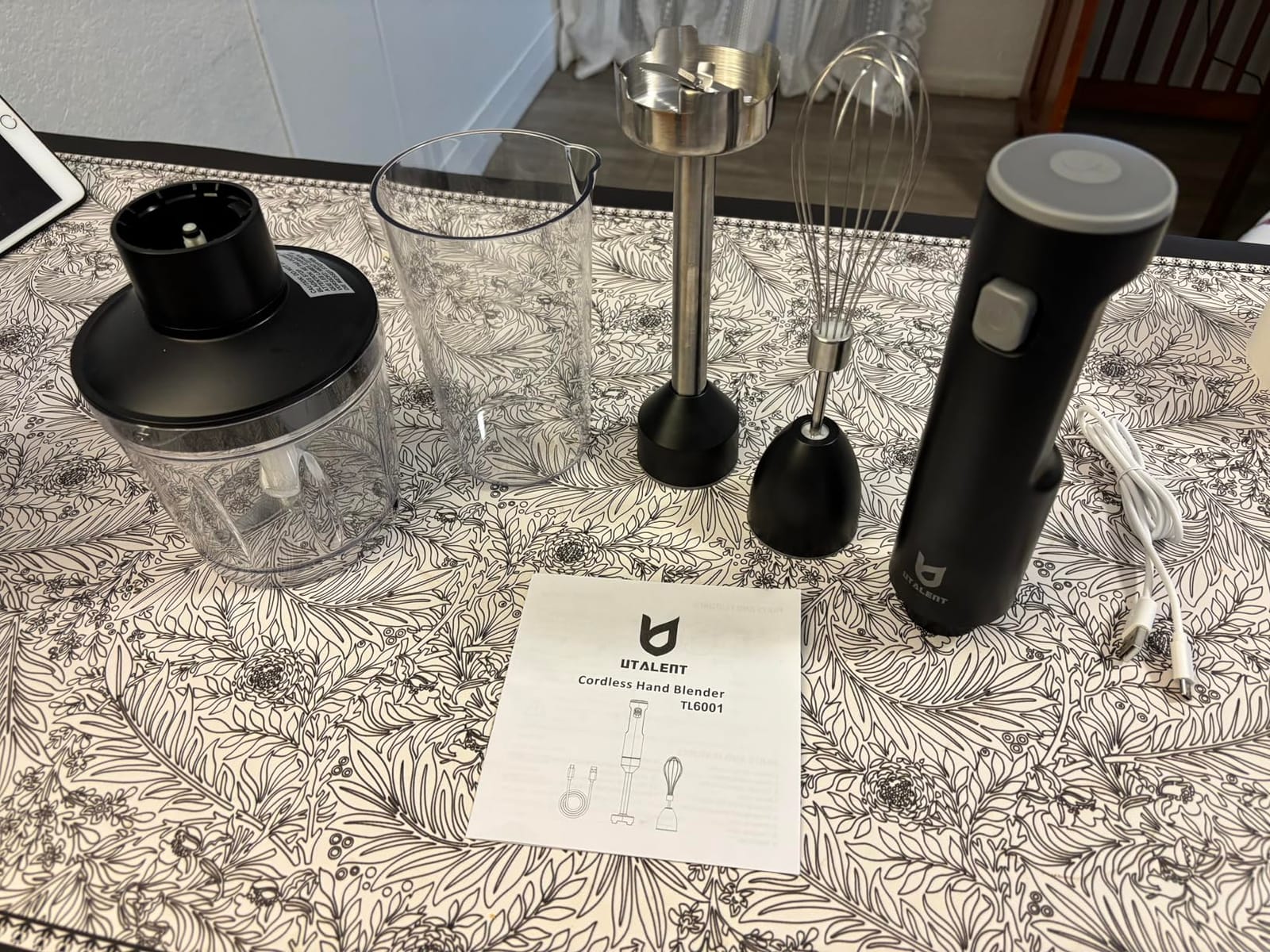 UTALENT Cordless Hand Blender with Chopper for Smoothies, Baby Food & Soups customer photo 1