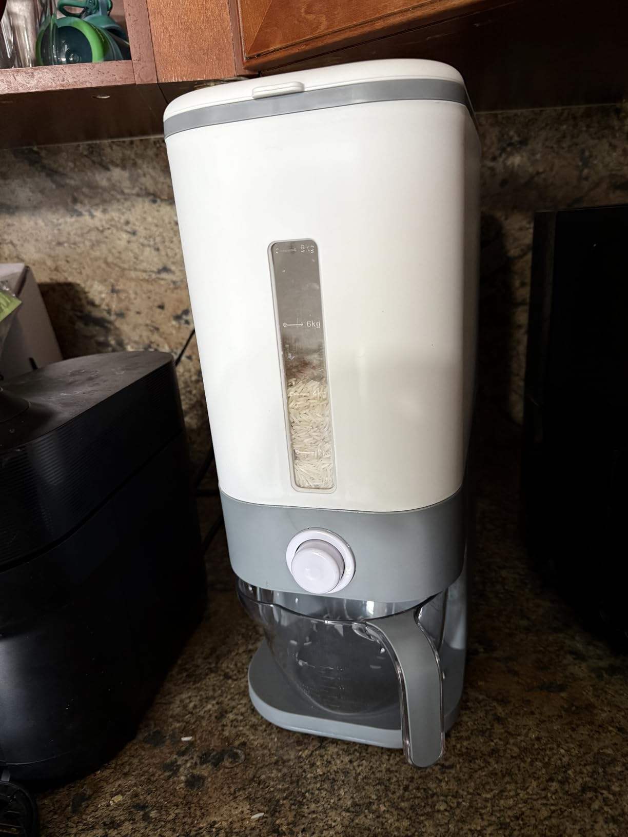 Sooyee 22-25 Lbs Rice Dispenser with Measuring Cup customer photo 1