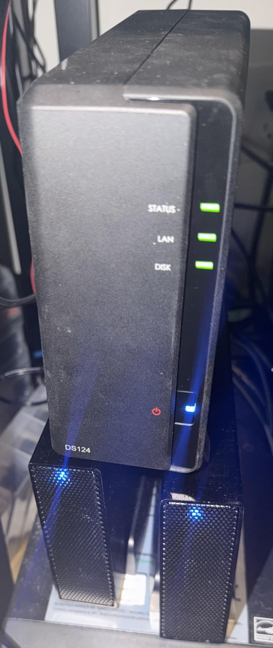 DS124 Personal Backup & File Hub - Protect Photos, Secure Home Surveillance (1-Bay Diskless NAS) customer photo 1