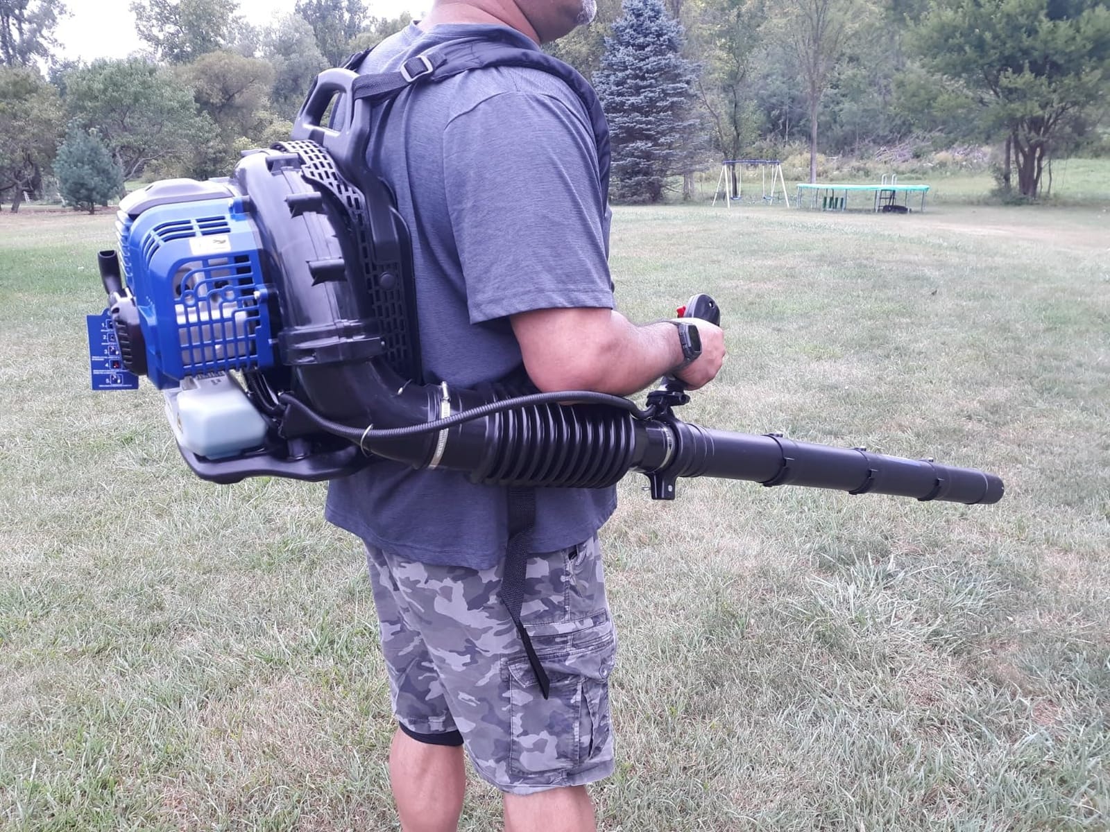 WILD BADGER POWER Leaf Blower Backpack, 53cc Gas Powered Strong Air Flow 559CFM 174MPH, Light Weight 19.6lbs, Ideal for Leaf, Sand, Gravel, Snow, Yard and Driveway customer photo 1
