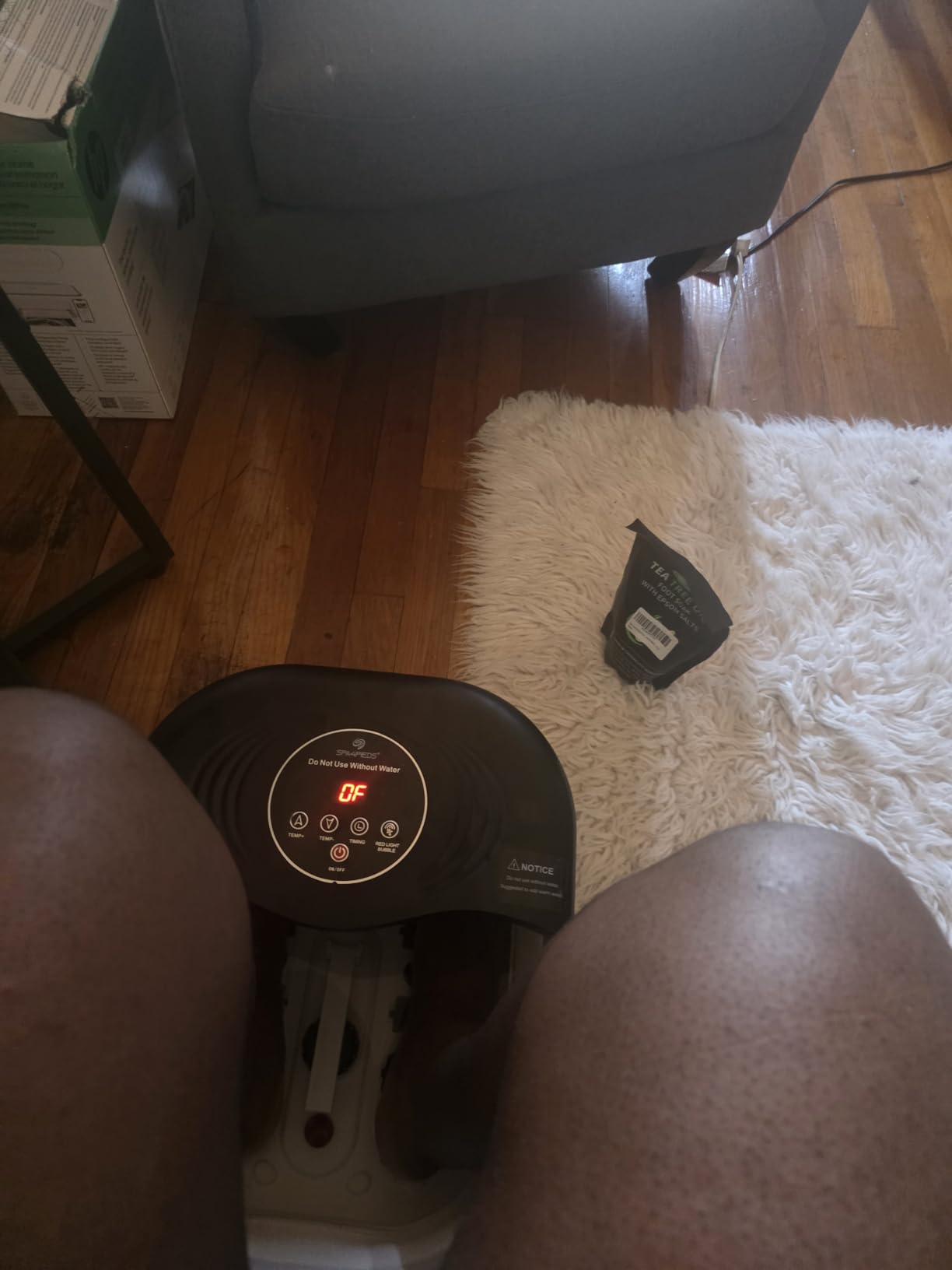 SPA4PIEDS Collapsible Heated Foot Spa Bath with Bubble, Foot Soaking Tub Featuring 8 Shiatsu Rollers, Pumice Stone and Built-in Timer for Mom, Dad and Foot Relaxation (Black) customer photo 1