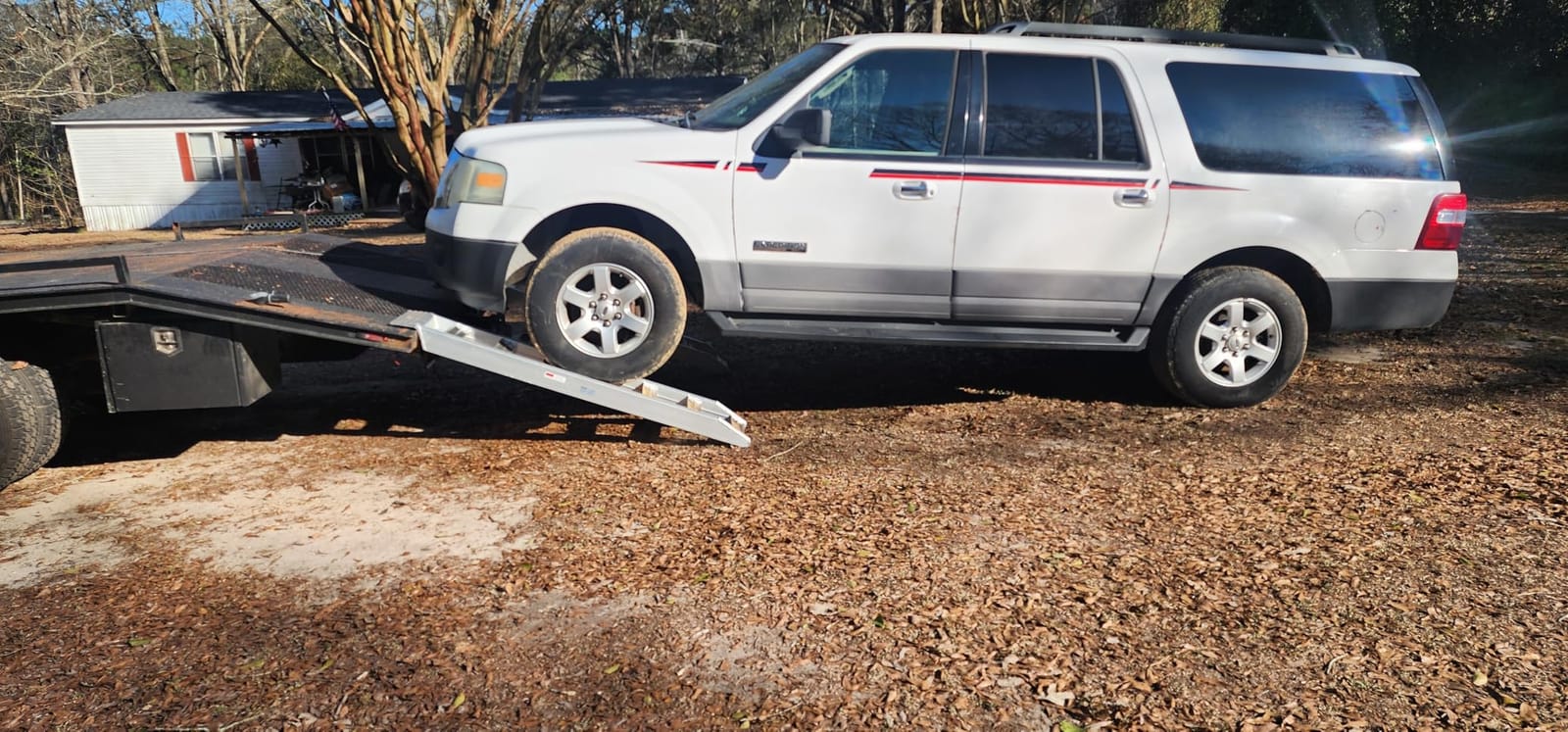 VEVOR Aluminum Ramps, 8810 lbs, Heavy-Duty Ramps with Top Hook Attaching End, Universal Loading Ramp for Motorcycle, Tractor, ATV/UTV, Trucks, Lawn Mower, 72
