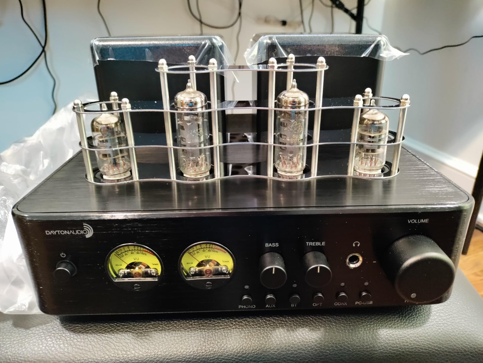 Dayton Audio HTA100 Integrated Stereo Hybrid Tube Amplifier 100 Watts customer photo 1