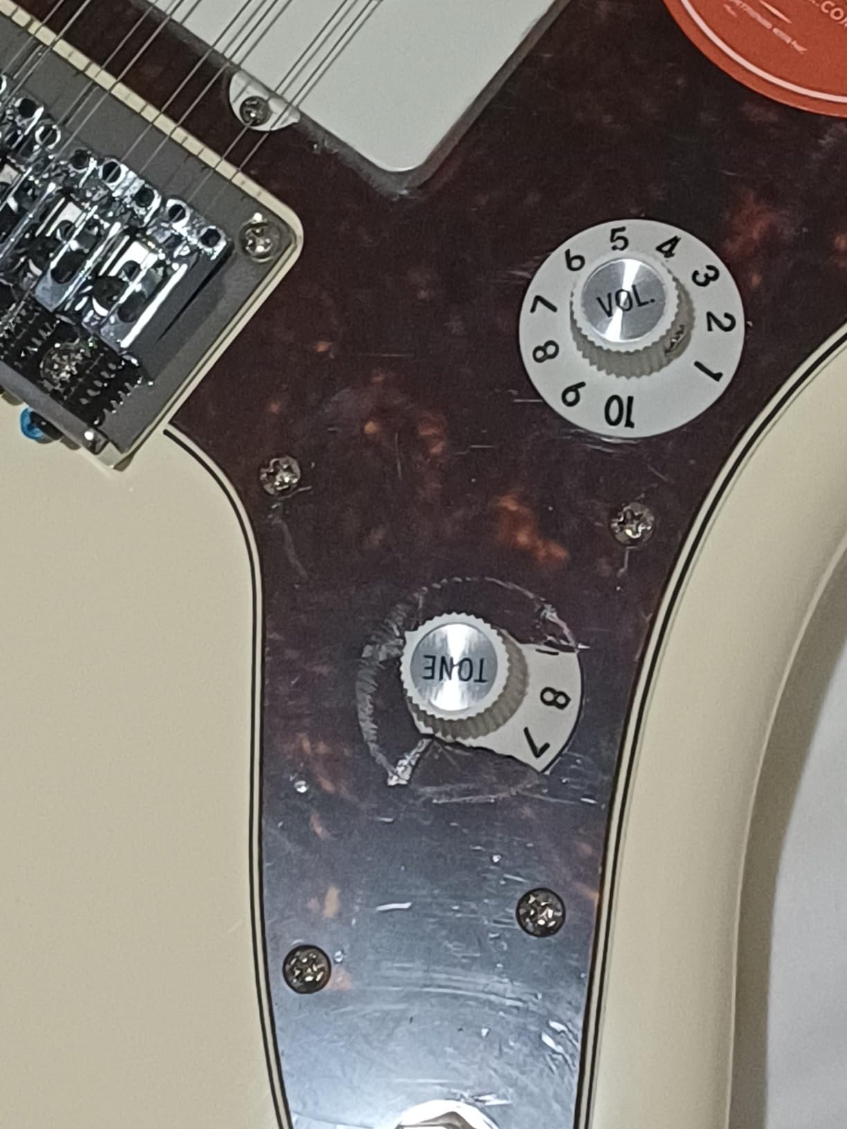 Paranormal Jazzmaster XII, Laurel Fingerboard, Tortoiseshell Pickguard, Olympic White customer photo 1