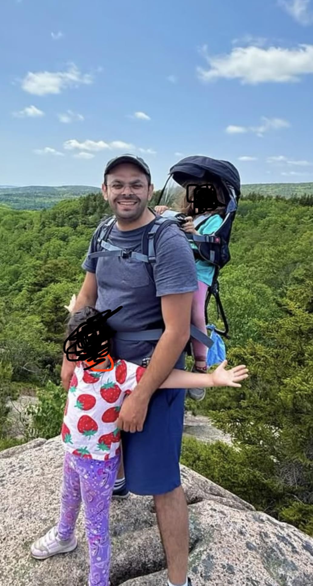 besrey Toddler Hiking Backpack Carrier-Adjustable Padded Shoulder Straps customer photo 1