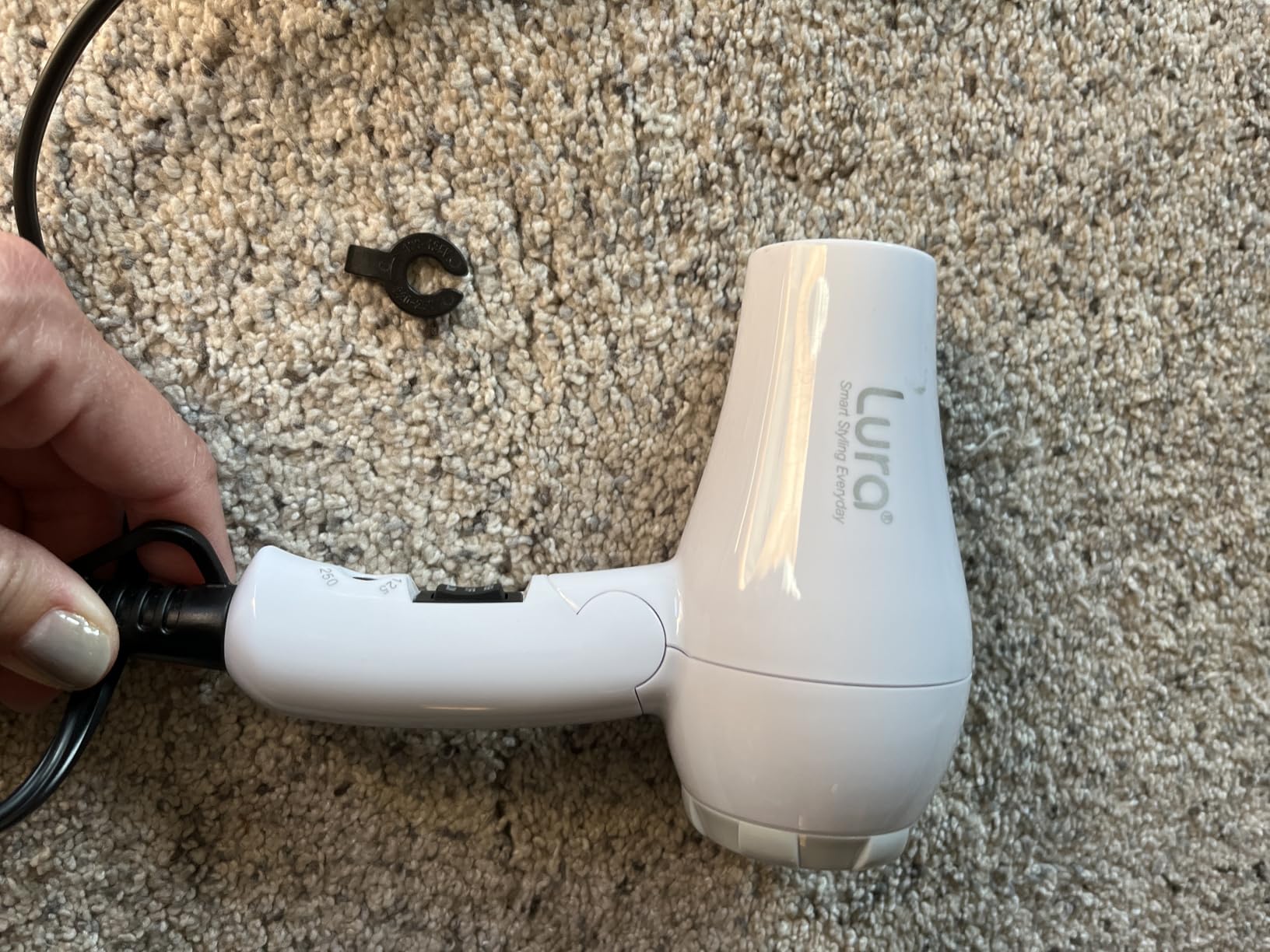 Foldable Travel Hair Dreyr Mini:Dual Voltage Small Lightweight Blow Dryer for International Travel,1200w Compact Hairdryer with Concentrator and Travel Bag(White) customer photo 2