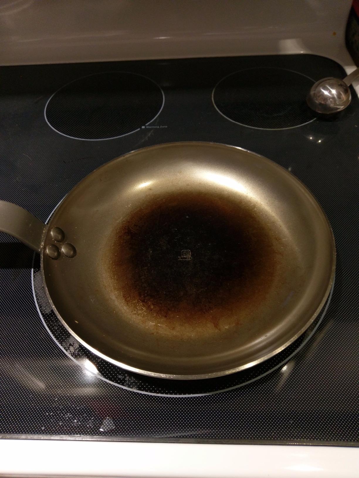 de Buyer MINERAL B Carbon Steel Omelette Pan - 8