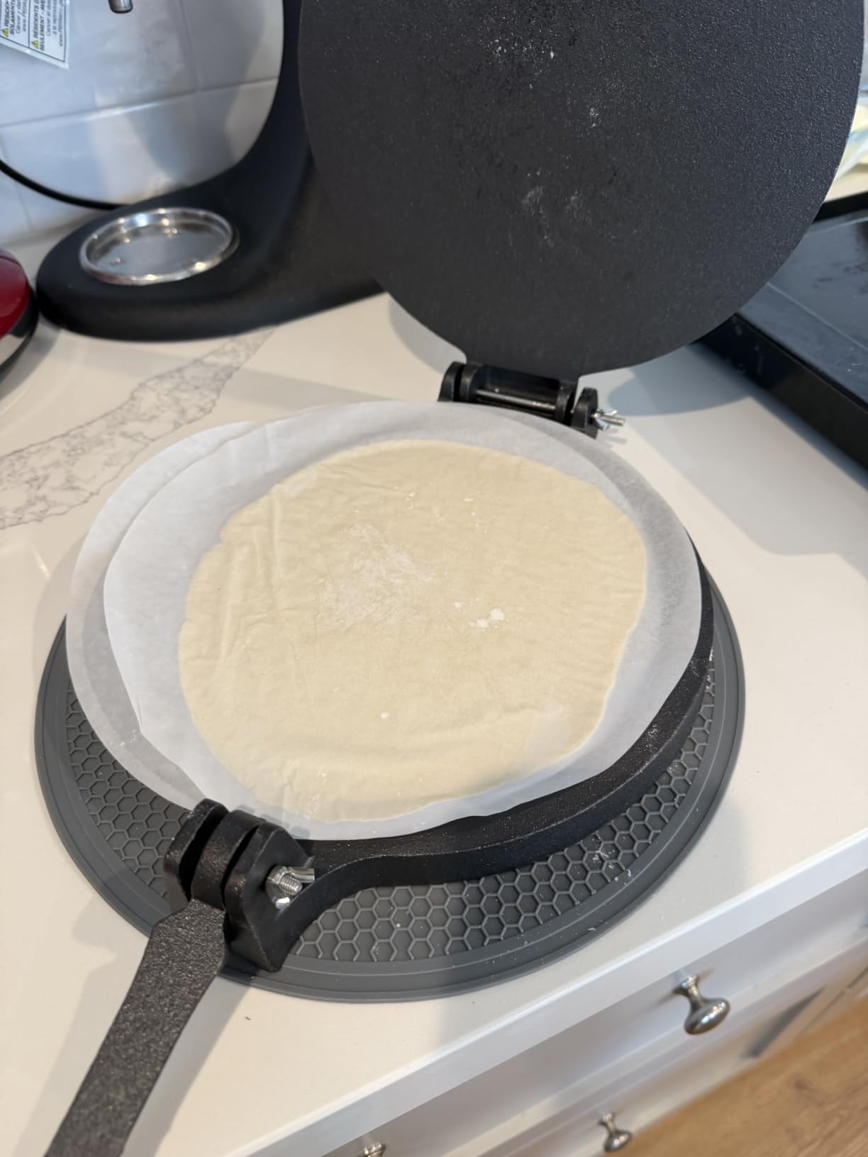 Tortilla Press 10 Inch Large, Cast Iron Tortilla Maker Complete press Kit customer photo 2