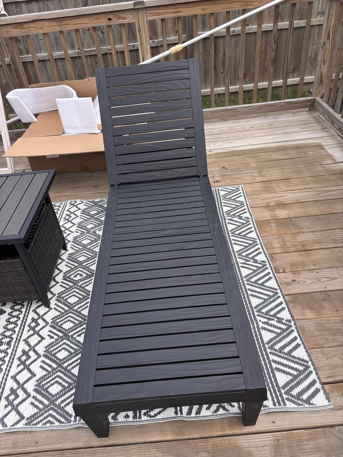 EUNHOO Chaise Lounge Outdoor Set of 4,Adjustable Pool Lounge Chair with 5 Positions Backrest, Waterproof Sun Loungers for Garden Pool Beach Patio Deck Sunbathing.Black customer photo 2