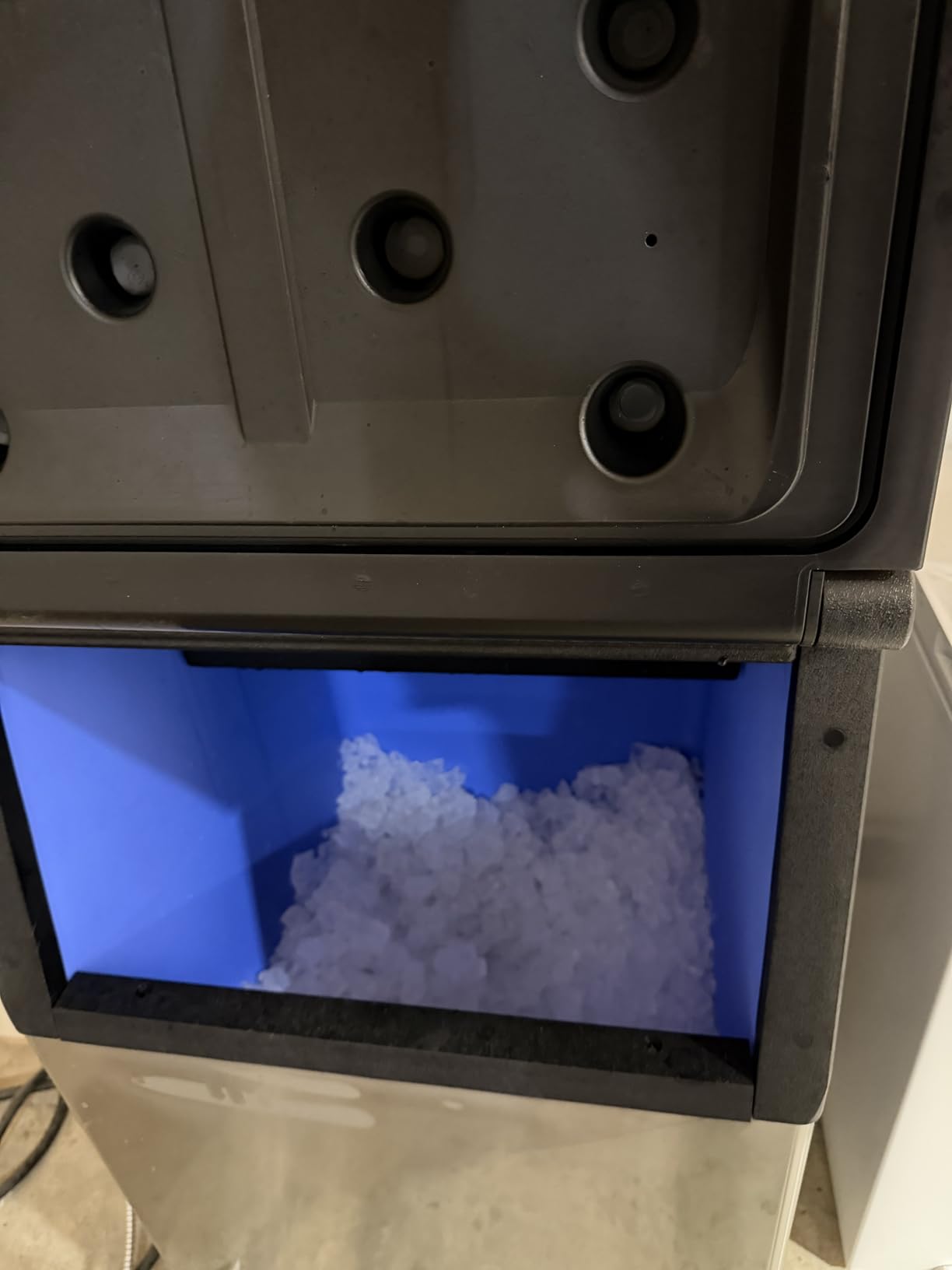 EUHOMY Commercial Ice Maker Machine,400lbs/24H,250lbs Bin,Stainless Steel customer photo 1
