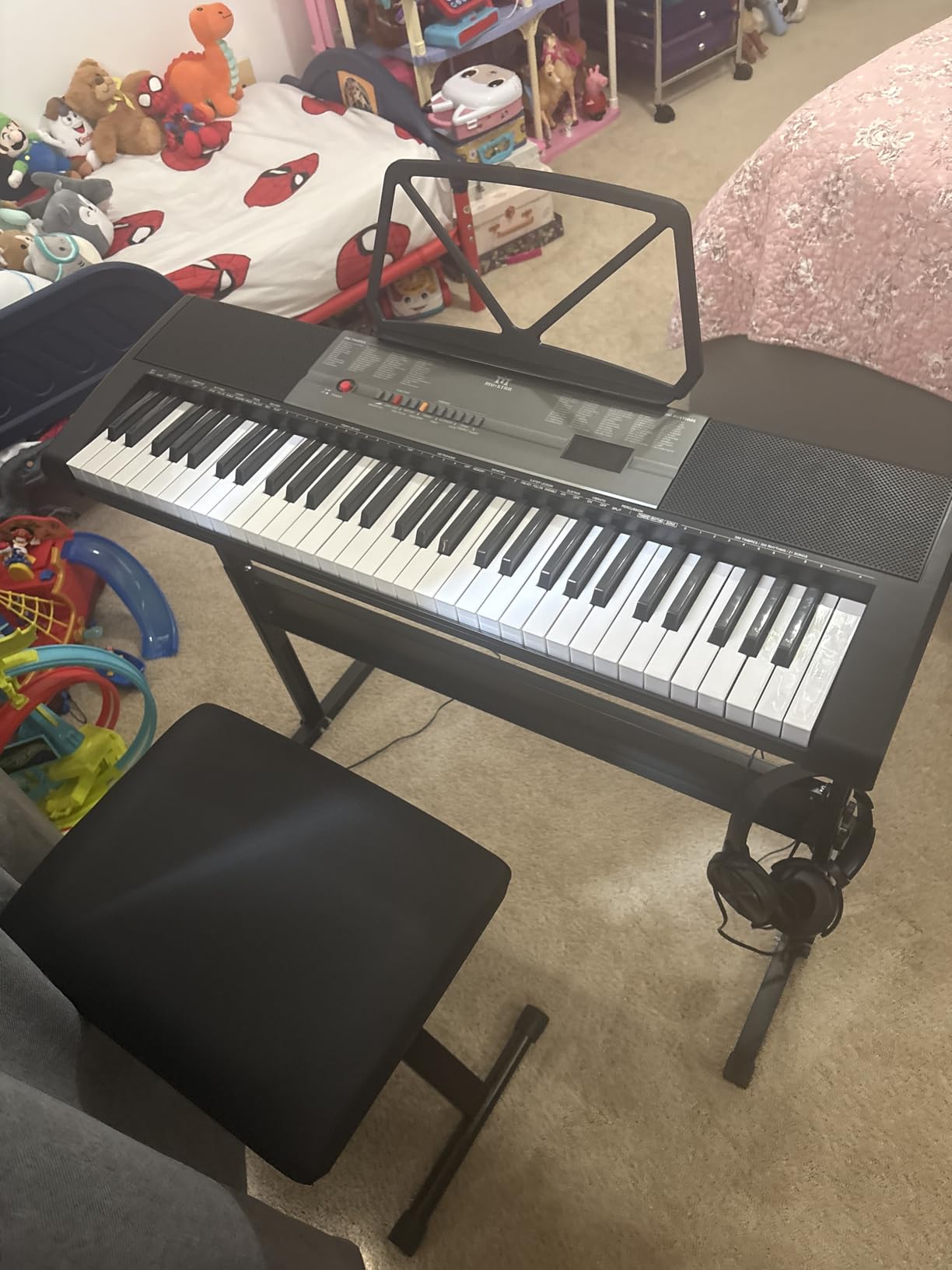 MUSTAR 61 Key Piano Keyboard, Electric Piano Keyboard with Lighted Up Keys, Learning Keyboards Piano for Beginners customer photo 2