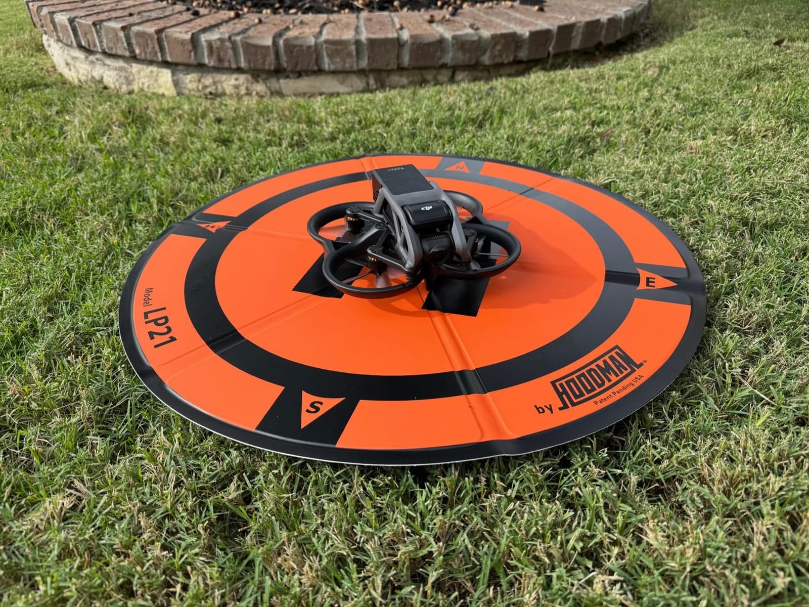 Hoodman Weighted Trifold UAV Drone Landing Pad LP21 - fits Mini 4 Pro, mini 3 pro, mavic and spark - Durable, No Stakes Required, collapses to one sixth of deployed size customer photo 1