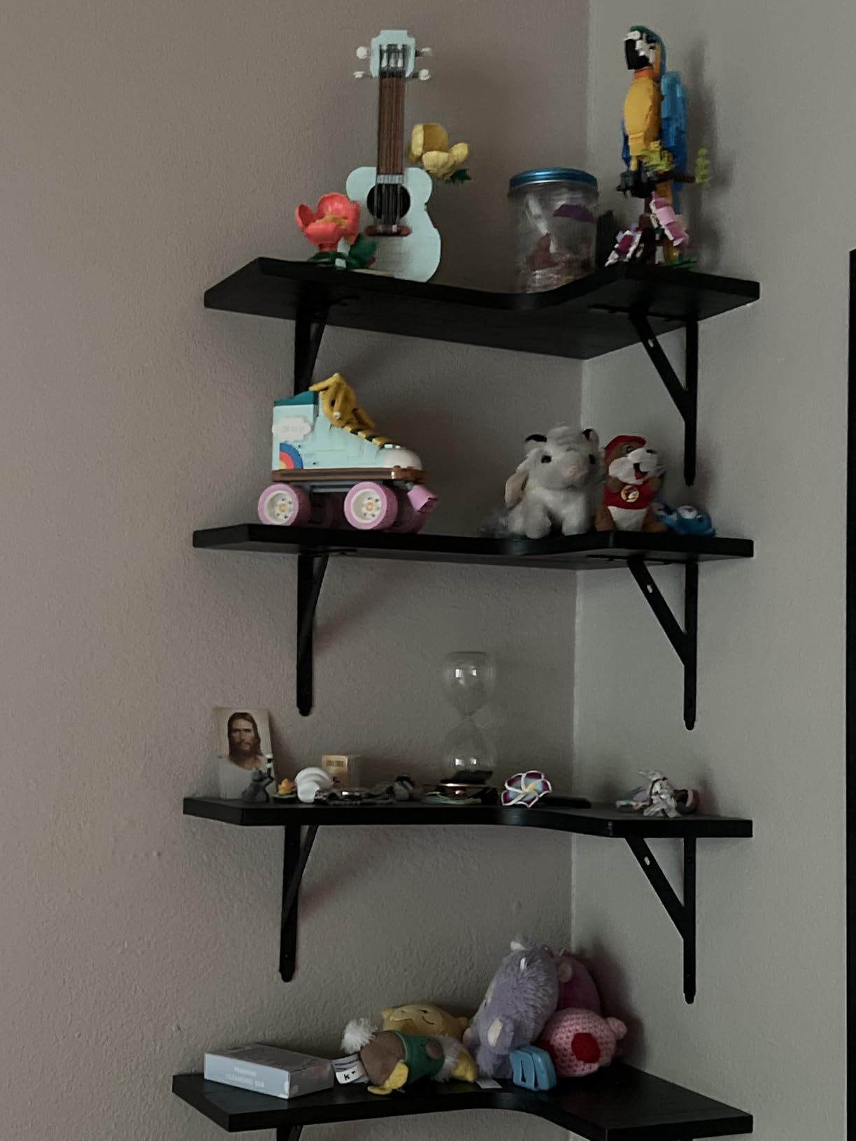 ROMGUAR CRAFT Corner Floating Shelves Wall Mounted Set of 4, Black customer photo 2