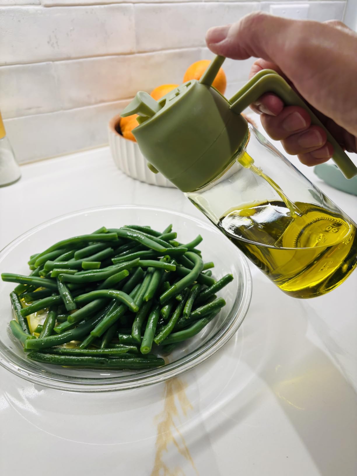 YARRAMATE 16 oz 2-in-1 Glass Olive Oil Sprayer for Cooking, Creamy White customer photo 2