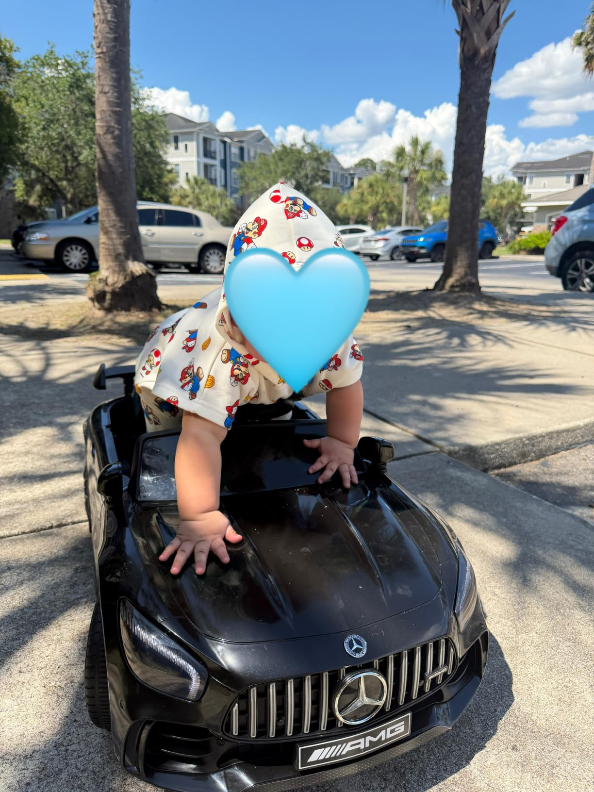 Winado 12V Licensed Mercedes Benz AMG GTR Kids Ride on Electric Car, Black customer photo 1
