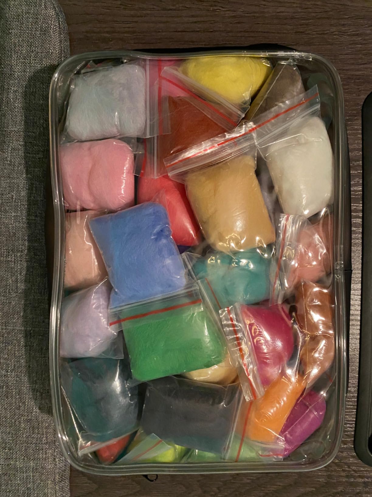 SOCNITC 45 Colors Needle Felting Kits Needle Felting Supplies with Tools | Needle Felting Starter Kits with 45 Colors Wool Roving, Felting Tools And Storage Bag for Beginners to DIY Wool Crafts customer photo 2