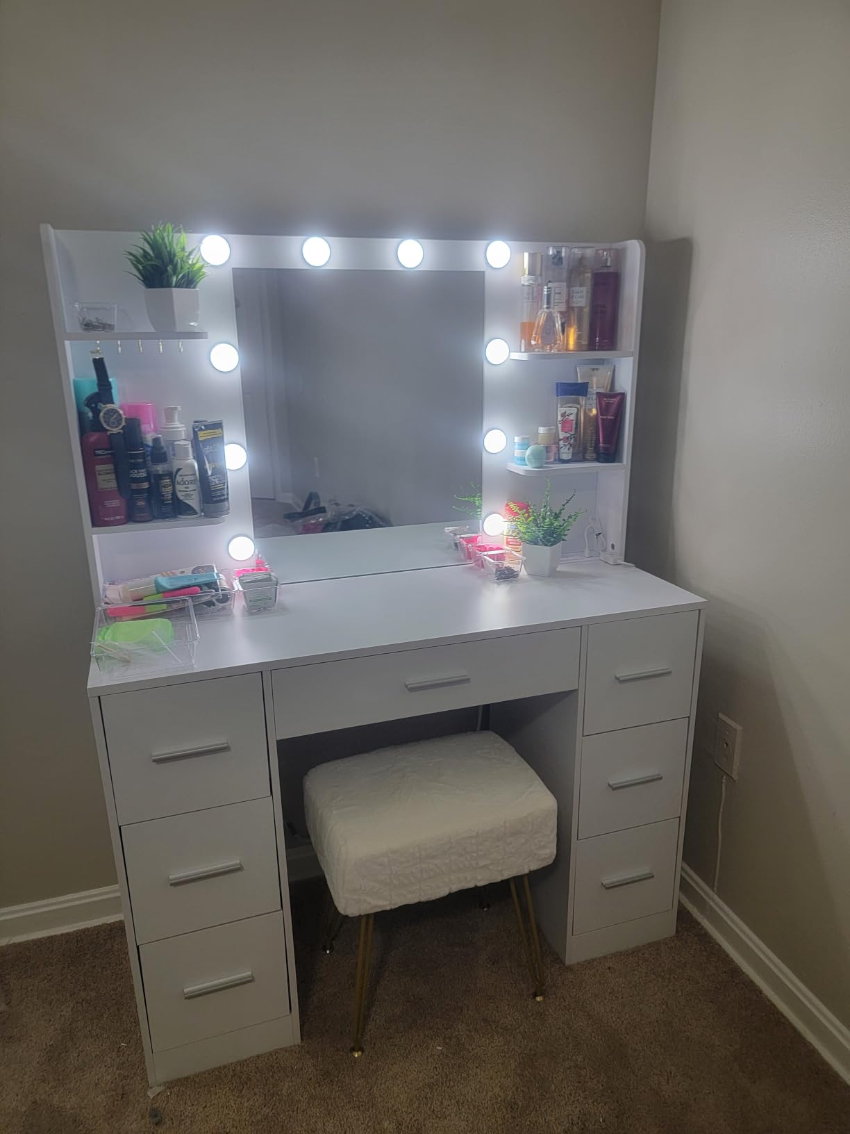Quimoo Large Vanity Desk with LED Lighted Mirror & Power Outlet,Makeup Vanity Table with 7 Drawers,4 Shelves and 5 Hooks,Vanity Table, Vanity Desk Set for Bedroom,Bathroom,White customer photo 1