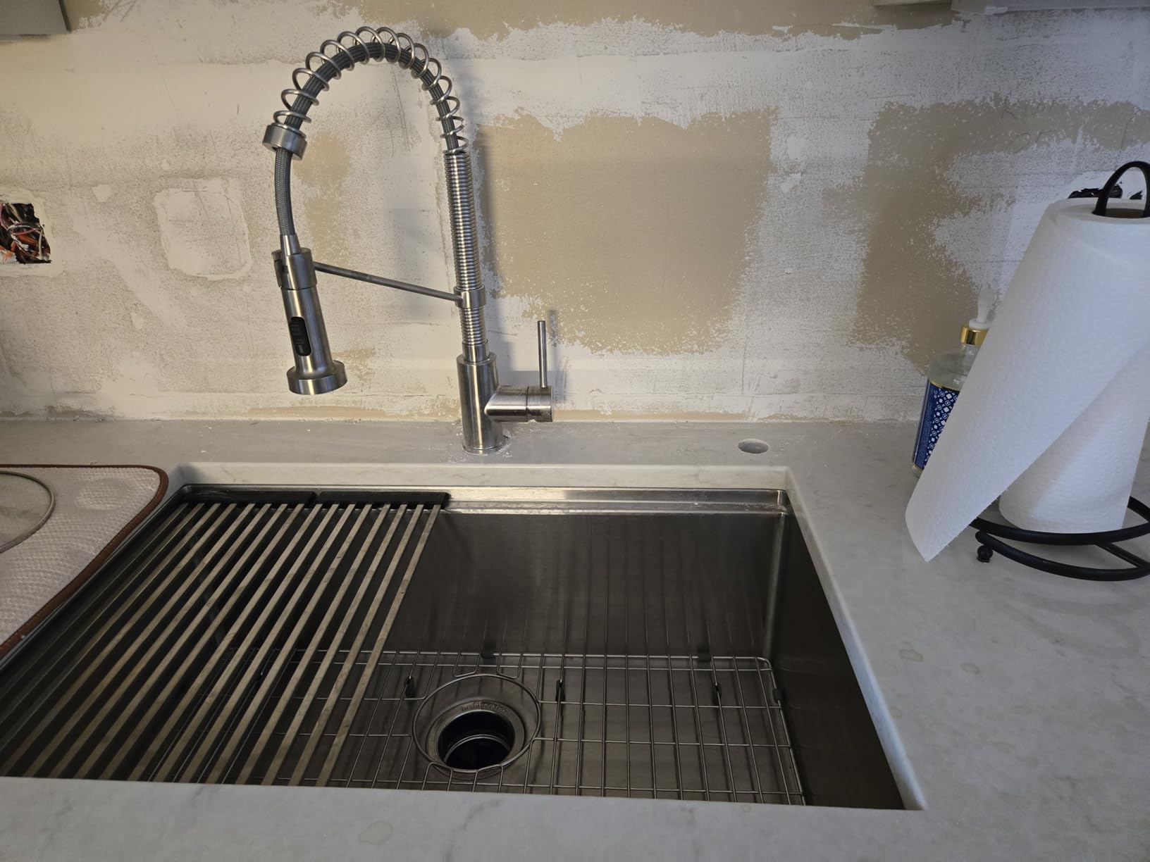 Ruvati 33in Stainless Steel RoundCorner Undermount Workstation Sink-RVH8303 customer photo 1