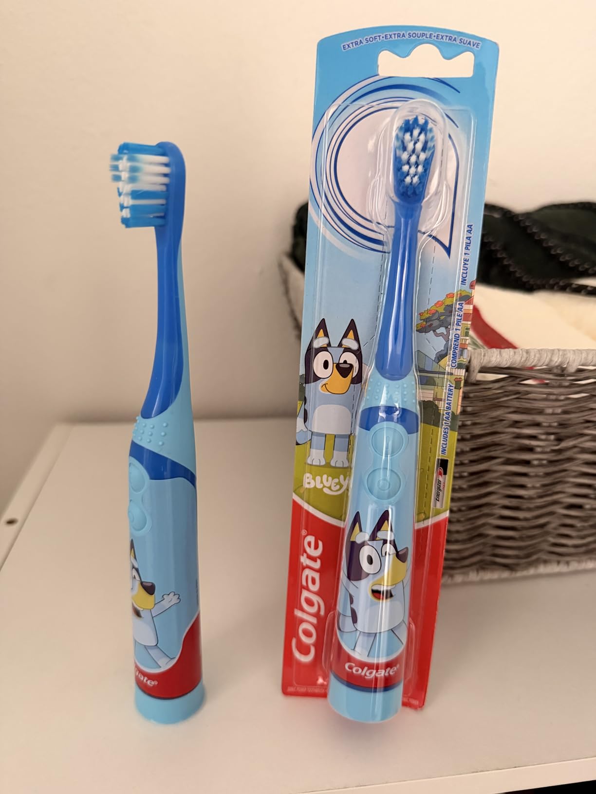 Colgate Kids Battery Powered Minecraft Toothbrush, Extra Soft customer photo 1