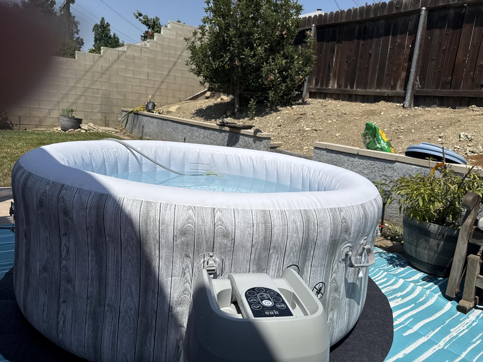 Bestway SaluSpa Fiji Energy-Efficient 2-4 Person Inflatable Hot Tub customer photo 1