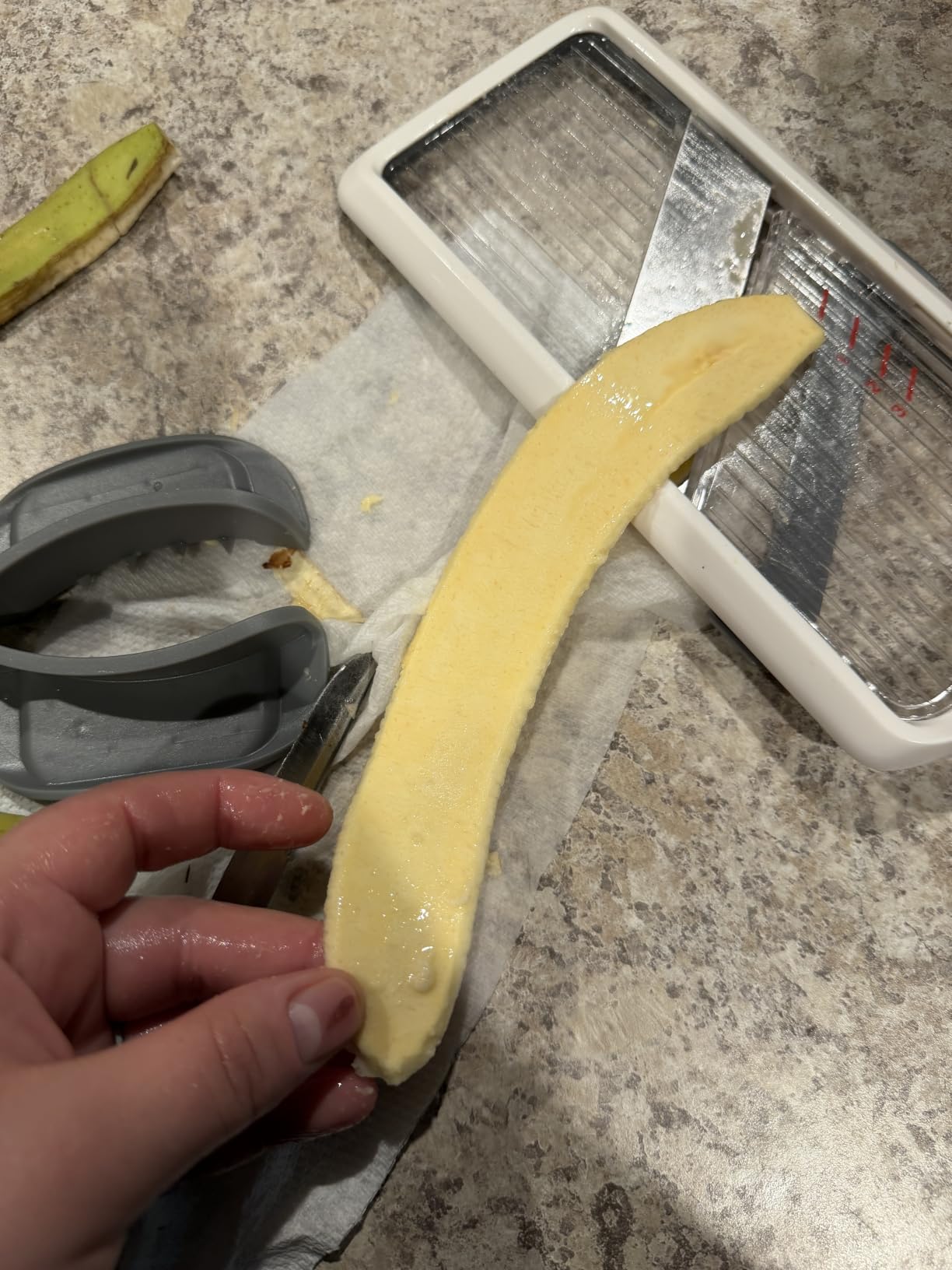 ZKIRON Adjustable Handheld Mandoline Slicer for Kitchen, Ready to Use customer photo 1
