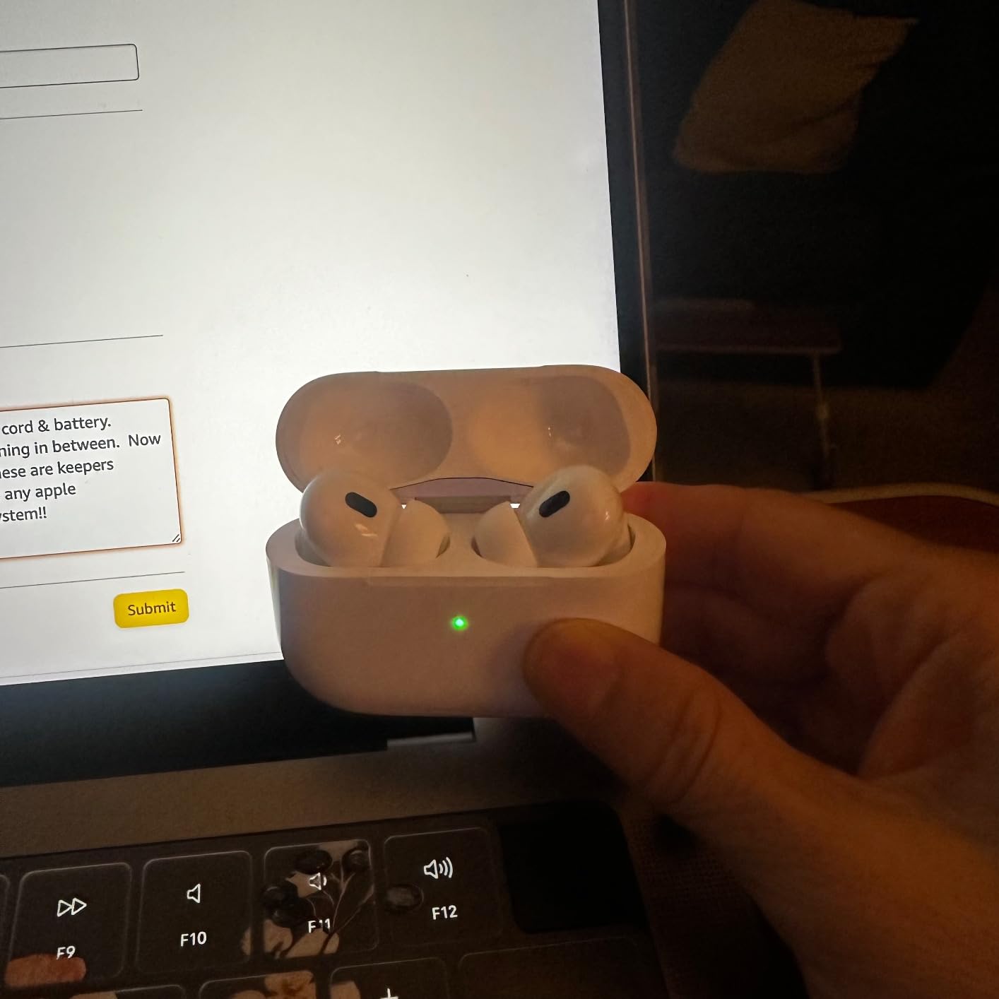 Apple AirPods Pro (2nd Generation) Wireless Ear Buds with USB-C Charging, Up to 2X More Active Noise Cancelling Bluetooth Headphones, Transparency Mode, Adaptive, Personalized Spatial Audio, White customer photo 2