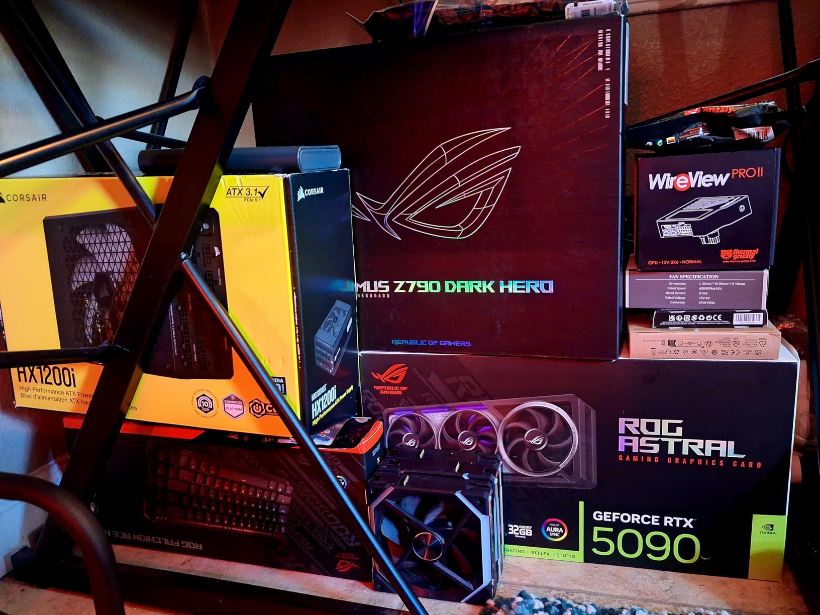 ASUS ROG Maximus Z790 Dark Hero (WiFi 7) LGA 1700(Intel 14th &13th&12th Gen) ATX Gaming Motherboard(PCIe 5.0x16, 5xM.2 Slots,DDR5,2X Thunderbolt 4 Ports, USB Type-C Front-Panel) customer photo 2