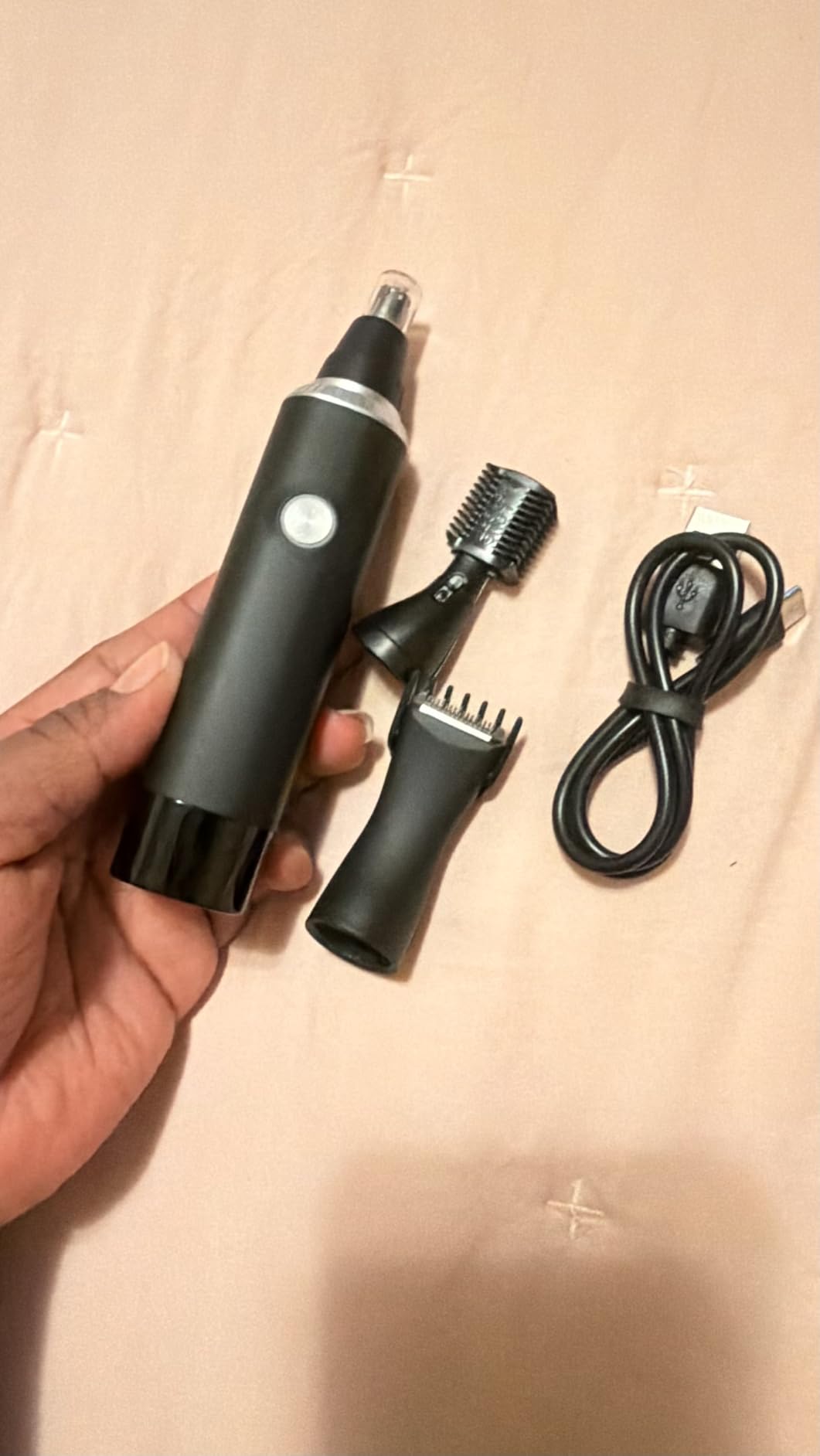 Nose Hair Trimmer for Men, 3-in-1 Professional Painless Rechargeable Eyebrow & Facial Hair Trimmer for Men Women, Multifunctional Trimmer with Powerful Motor and Dual-Edge Blades, IPX7 Waterproof customer photo 1