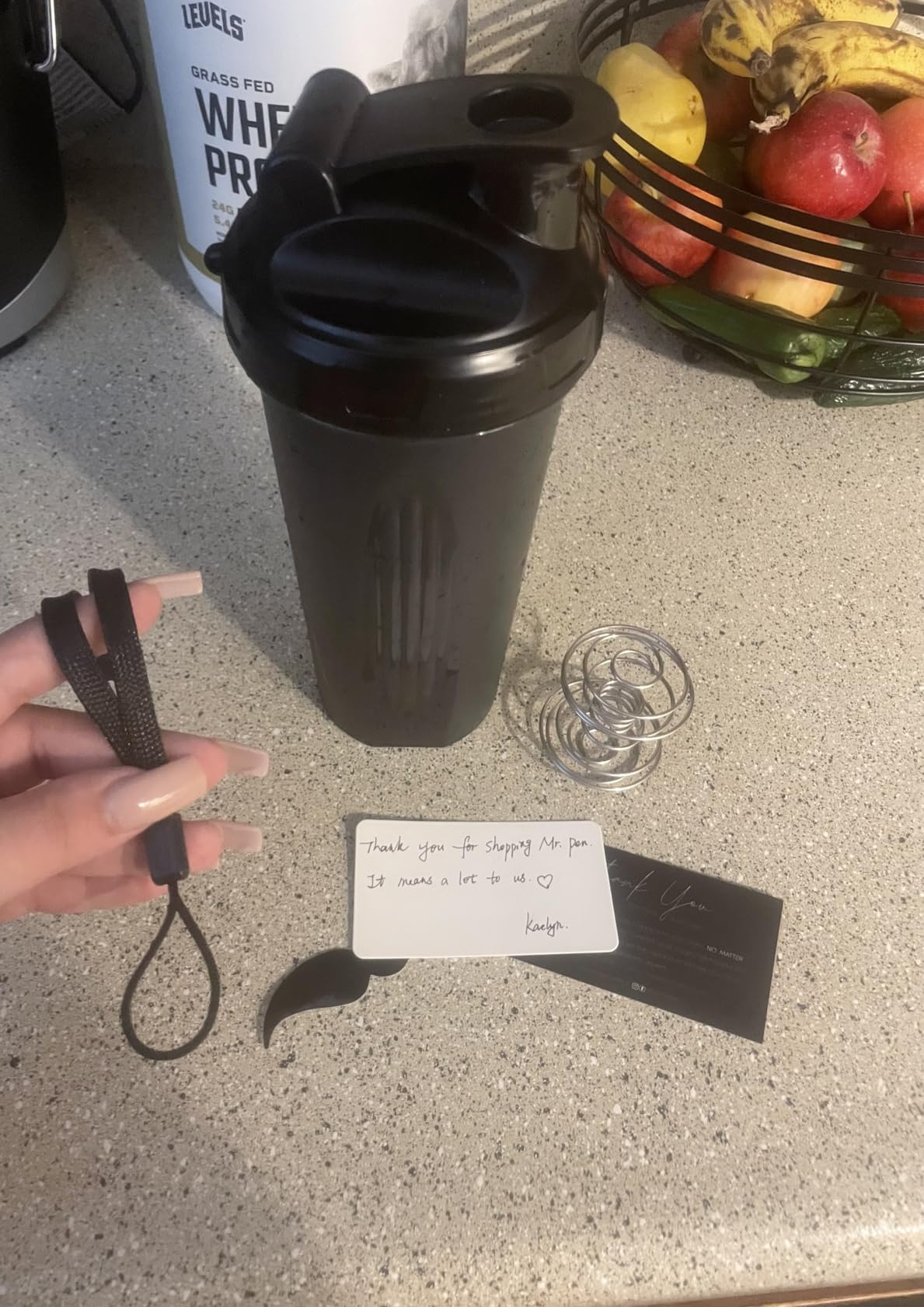 Mr. Pen- Shaker Bottles for Protein Mixes, 28 oz, Leak Proof | Shaker Cups with Stainless Steel Wire Whisk Ball for Protein Shakes and Pre Workout customer photo 2