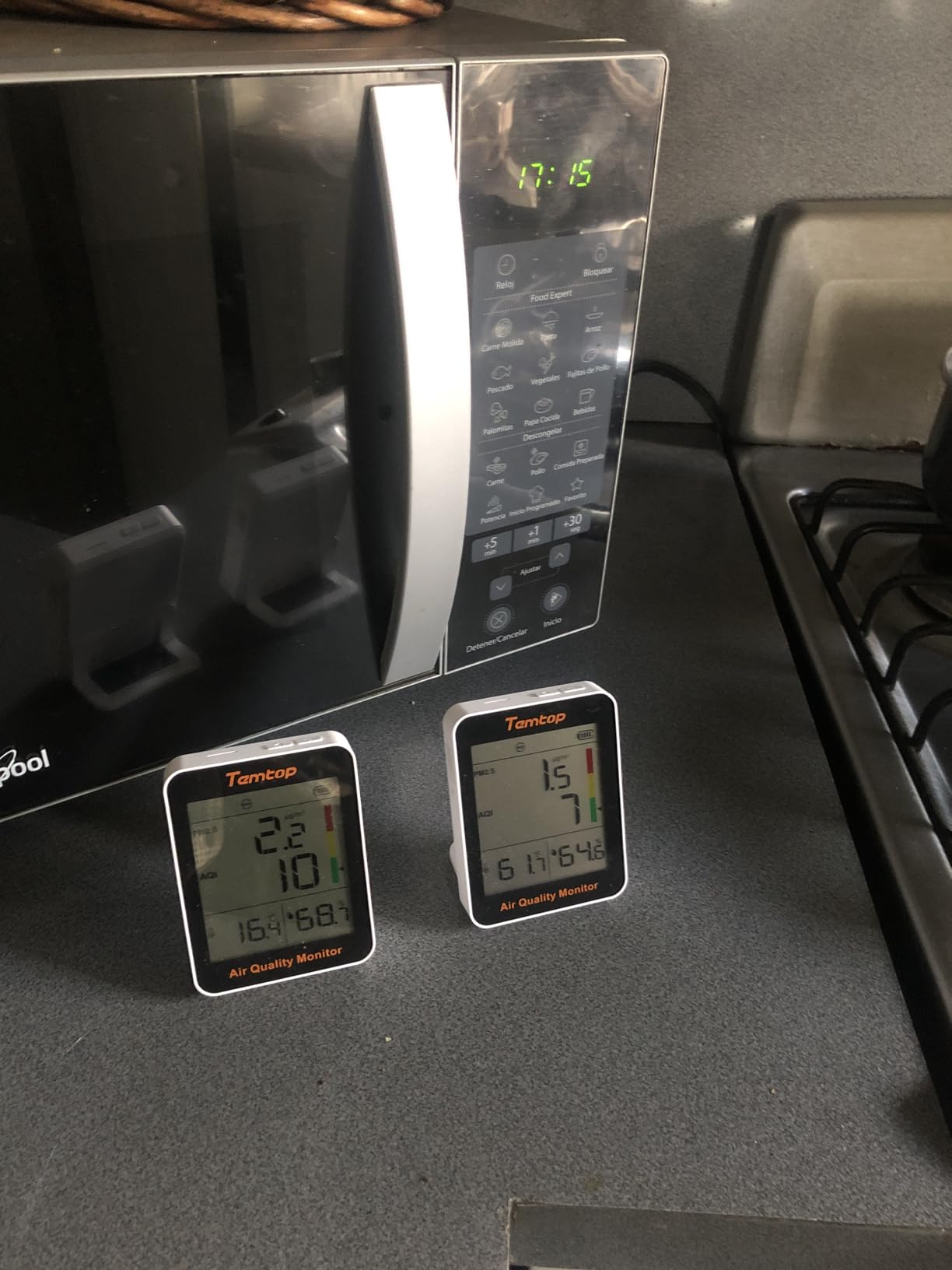 Temtop S1 PM2.5 Air Quality Monitor & Indoor Thermometer customer photo 1