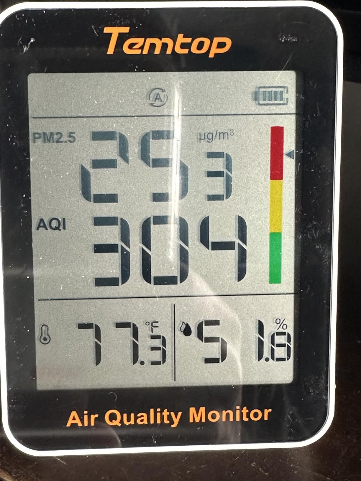 Temtop S1 PM2.5 Air Quality Monitor & Indoor Thermometer customer photo 2