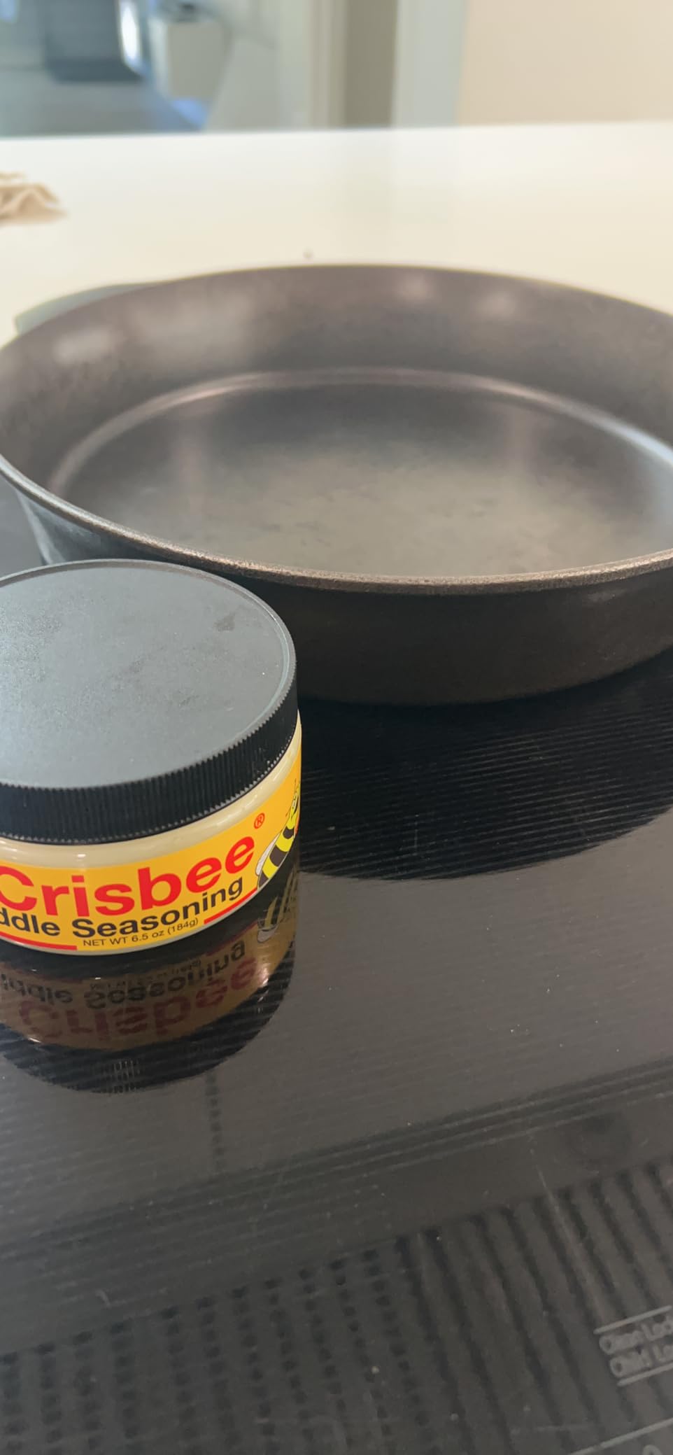 Crisbee Griddle Seasoning - 6.5oz - 2-in-1 Seasoning for Flat Top Griddle, Cast Iron and Carbon Steel Cookware - Family Made in USA customer photo 2