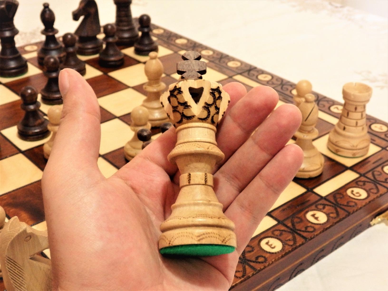 Wegiel Imperator 21-Inch Luxury Wooden Chess Set for Adults and Kids - Handcrafted from Premium Beech and Birch Wood - Unique Folding Design with Chess Piece Storage, Brown customer photo 1