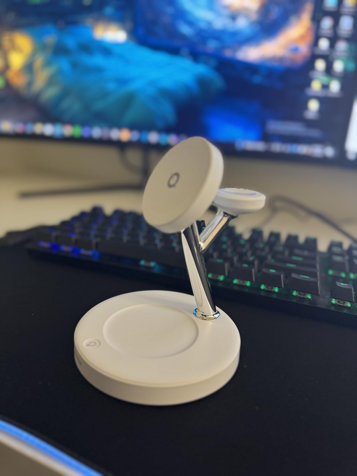 3 in 1 MagSafe Wireless Charger Stand for iPhone Apple Watch AirPods customer photo 1