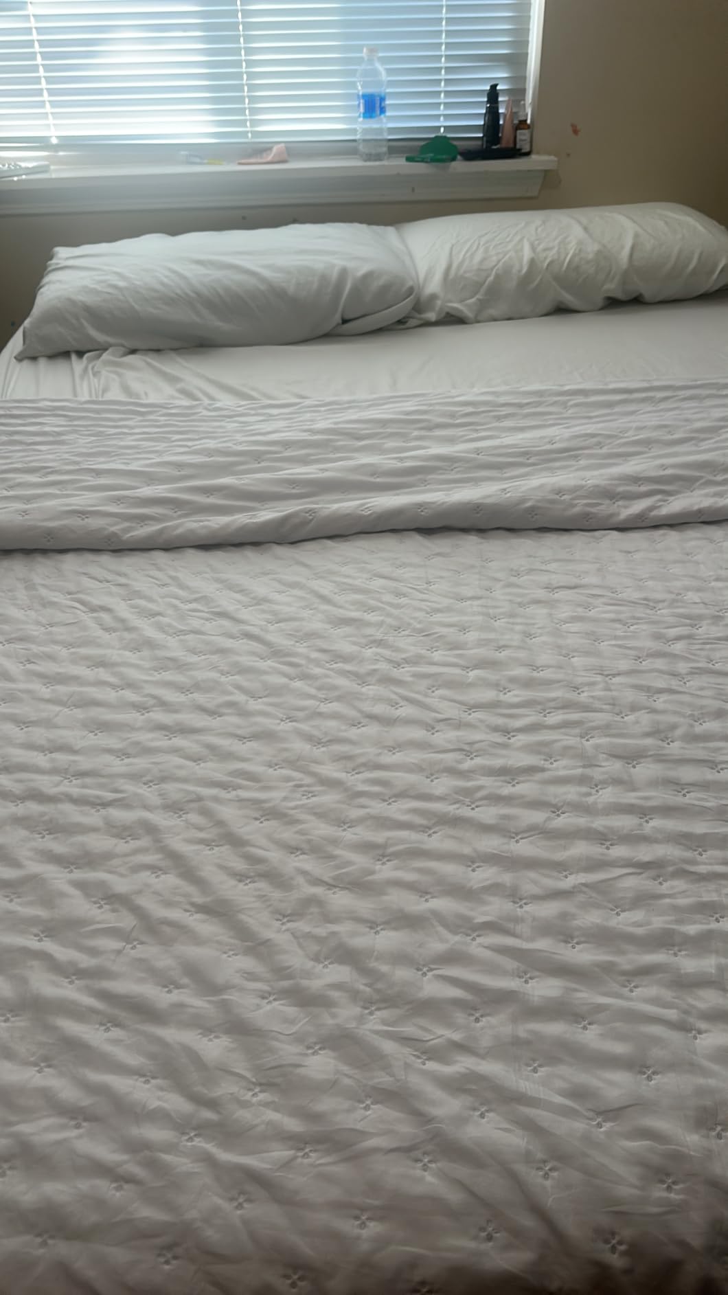 Bedsure Quilt Queen Size Bedspread, Thin Comforter, Cream Yellow Coverlet | Ultra-Soft Cloud-Like Prewashed Bedding, Leaf Pattern, Stitch-Free Quilt-Tech, Pet-Friendly, Machine Washable, 90x96in, 3 Pcs customer photo 2