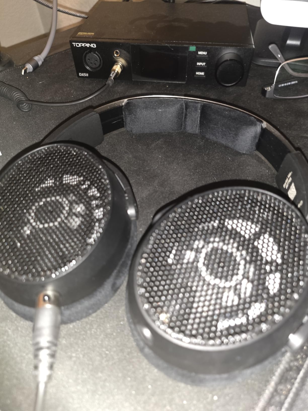 HD 490 PRO Open-Back Professional Headphone customer photo 1