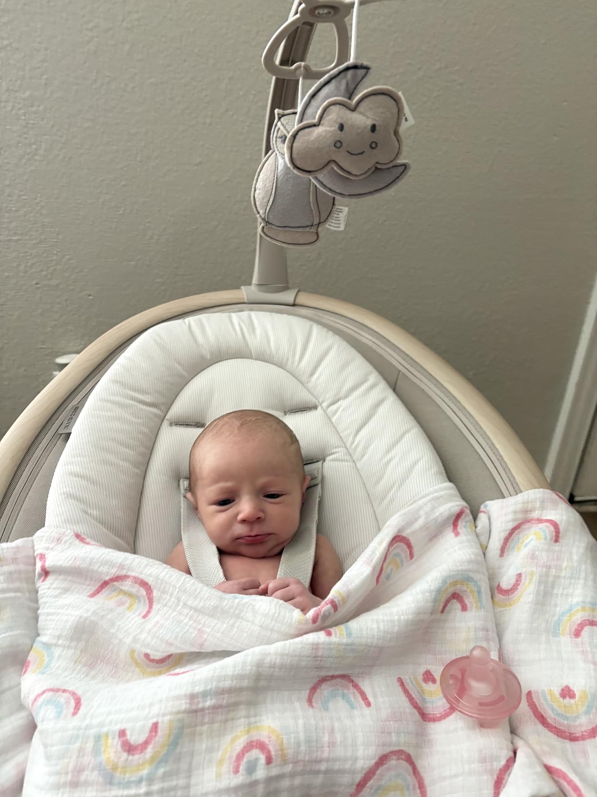 Maxi-Cosi Cassia Smart Baby Swing for Infants, Portable, Foldable Infant Swing with Music, 360 Rotation, 5 Speeds, 12 Melodies, EcoCare Fabric, Auto Motion Sensor, 2 Reclines, Classic Oat customer photo 2