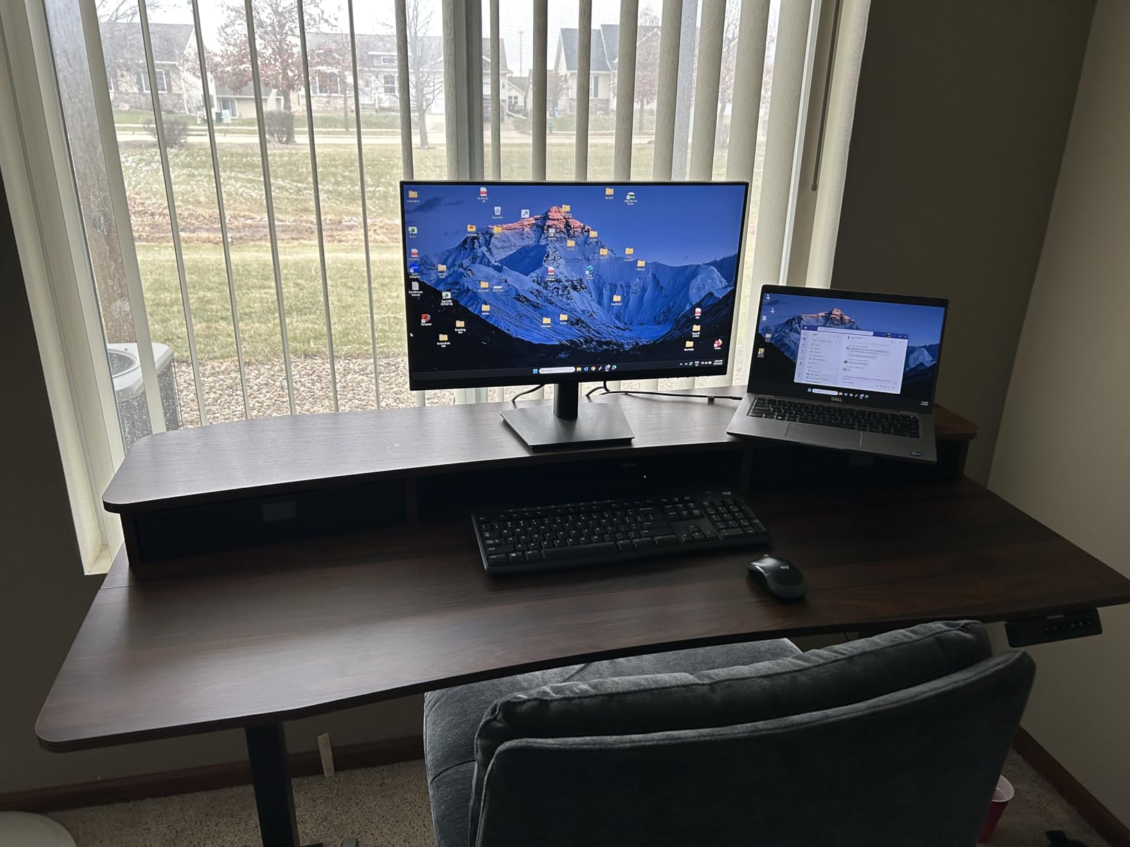 HUANUO 48 x 24 Inch Electric Standing Desk with 2 Drawers, C-Clamp Mount Compatible, Height Adjustable Computer Desk, Home Office Stand Up Desk with 4 Preset Heights & 2 Hooks, Black customer photo 2