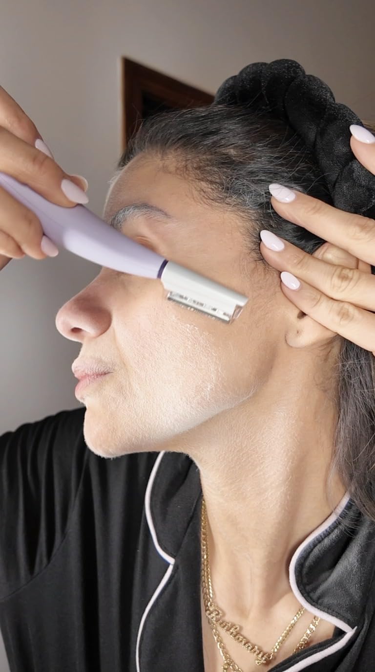 Michael Todd Beauty Sonicsmooth Dermaplane Razor for Women Face customer photo 2