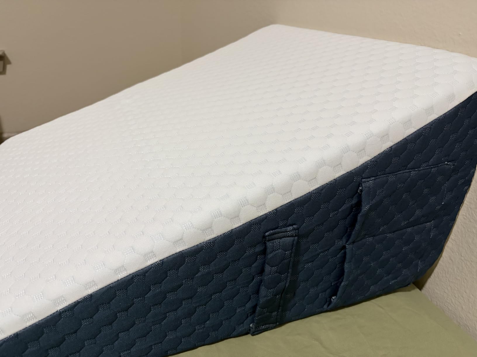 Welzona Wedge Pillow for Sleep Apnea, 12inch Bed Wedge customer photo 1
