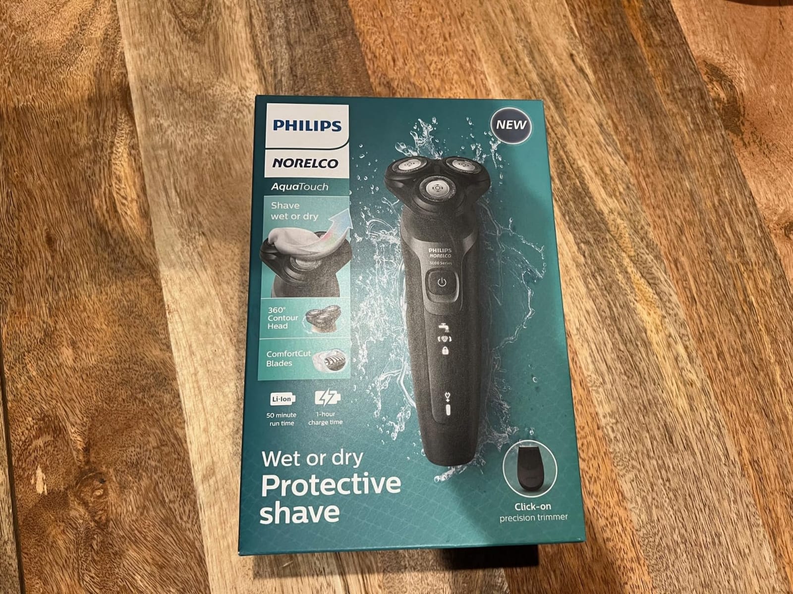Philips Electric Shavers for Men, Rechargeable AquaTouch Mens Electric Shaver Wet and Dry with Comfort Cut Blades and Click-on Precision Trimmer, Cordless Electric Razors with 5D Flex Head customer photo 2