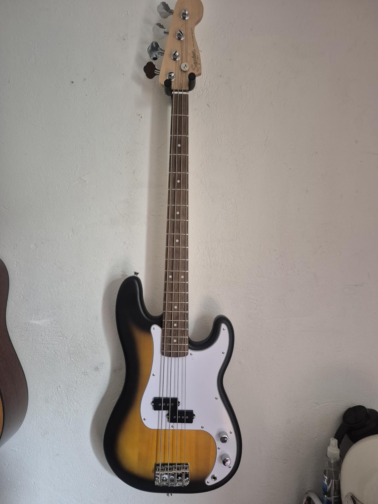 Fender Squier Debut Series Precision Bass Guitar, Beginner Guitar, with 2-Year Warranty, Includes Free Lessons, Black with Matte Finish customer photo 1