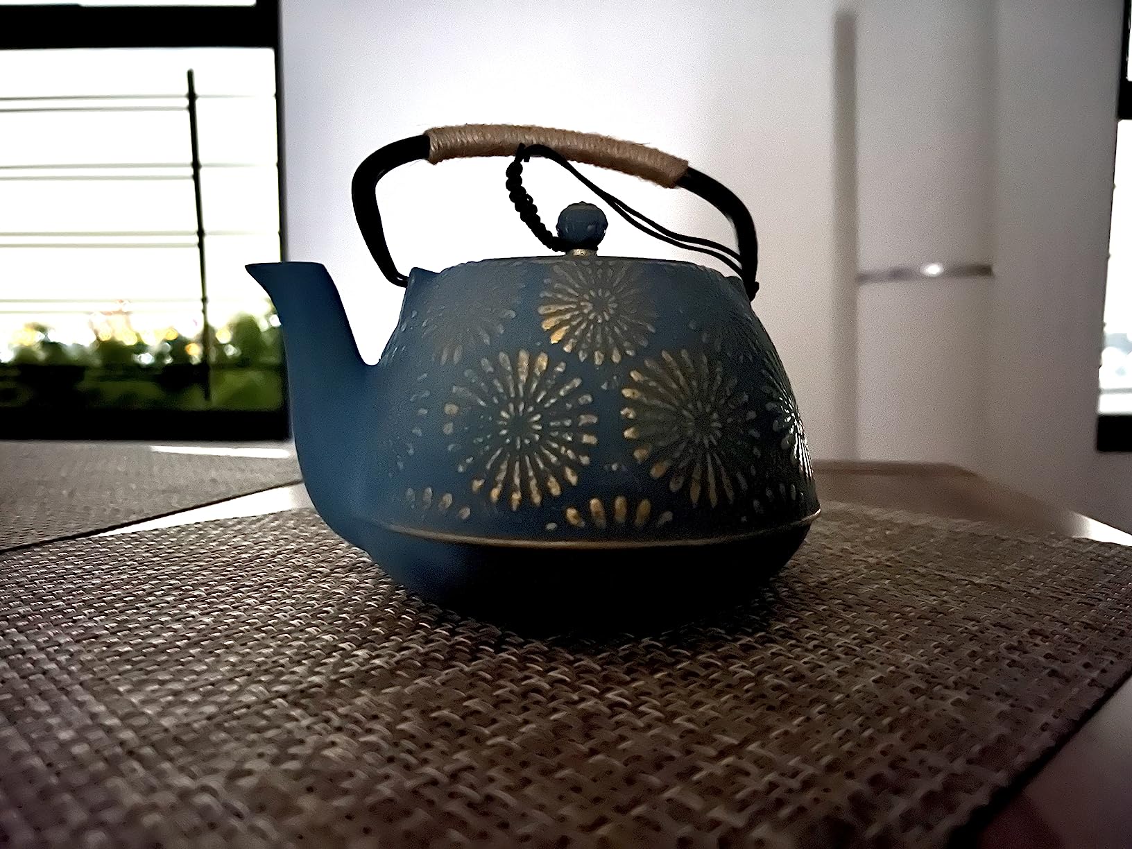 Cast Iron Teapot, 40oz Tea Kettle with Infuser for Stove Top, Sakura Design Japanese Tea Pot for Loose Leaf Coated with Enameled Interior, Silicone Handle 1200ml Black customer photo 2