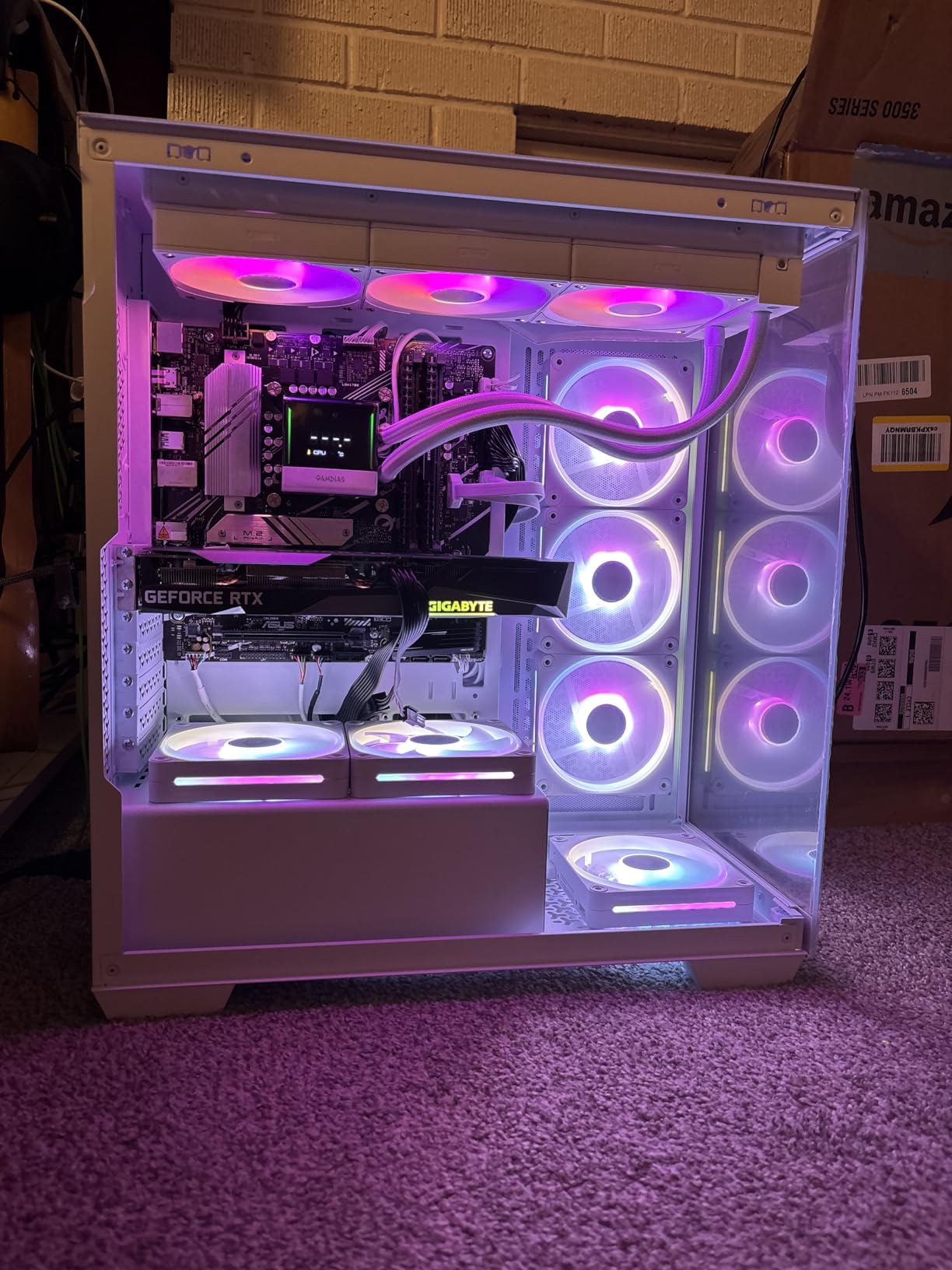 CORSAIR 3500X Mid-Tower ATX PC Case – Panoramic Tempered Glass – Reverse Connection Motherboard Compatible – No Fans Included – Black customer photo 1